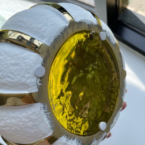 A beautiful textured ceramic flower vase - Picture 4 of 13